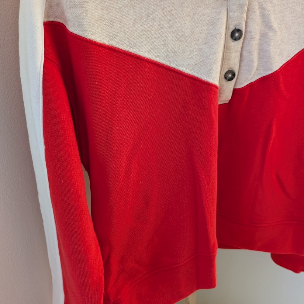 Evereve Mika Colorblock Quarter Button-front Collared Polo Henley In Red/Oat - M - Picture 5 of 6